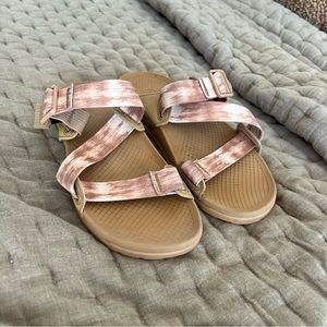 Chaco Low Down Sandals Size 7